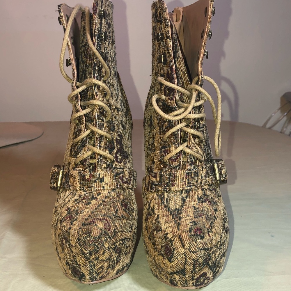 Steve Madden Platforms